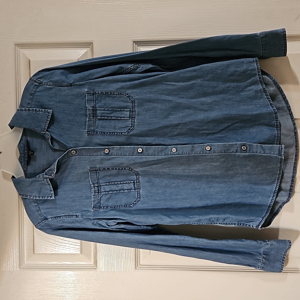 Women's Express long sleeve chambray shirt